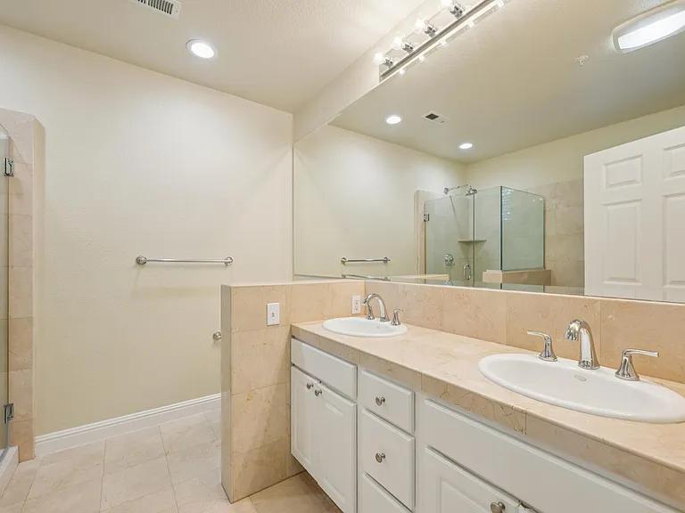435 Sheridan Ave #201 — Photo 34