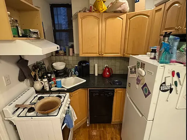 55 Clinton St #7 — Photo 4