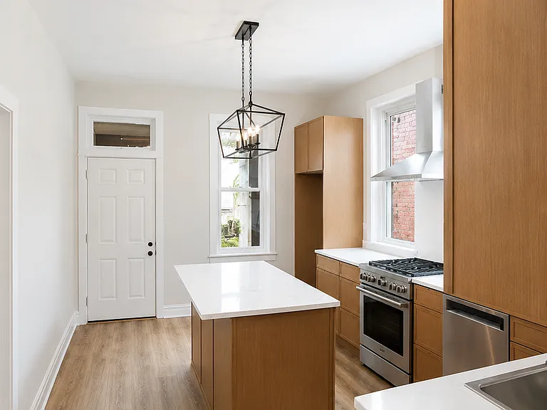 1841 N Whipple St #1 — Photo 9