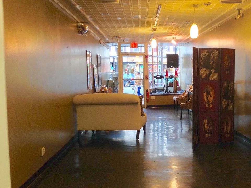 2nd image of 391 Main St