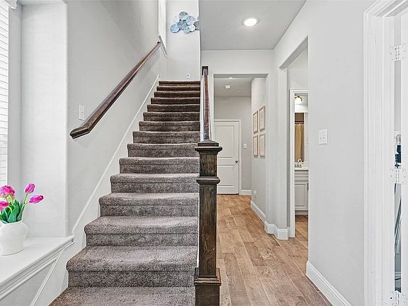 3rd image of 8010 Foraker St