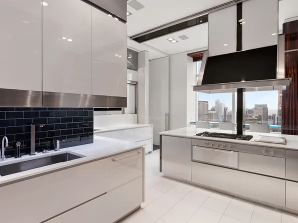 845 United Nations Plaza image 13 of 33