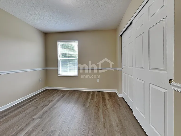 1023 Canterbury Ln — Photo 16