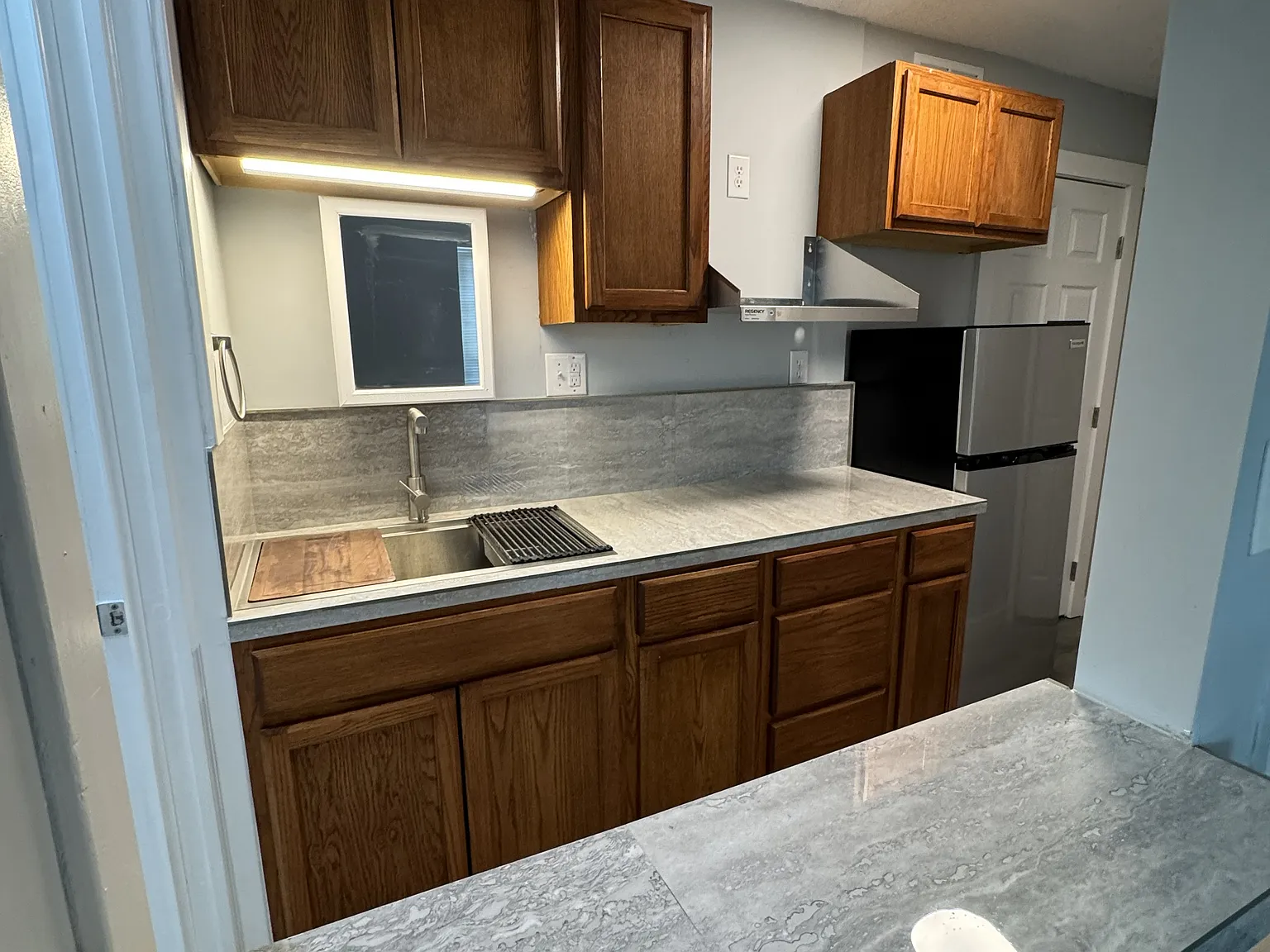 1 bed, 350 sqft, $850 — Photo 3
