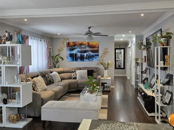 94-597 Kupuna Loop, Waipahu, HI 96797