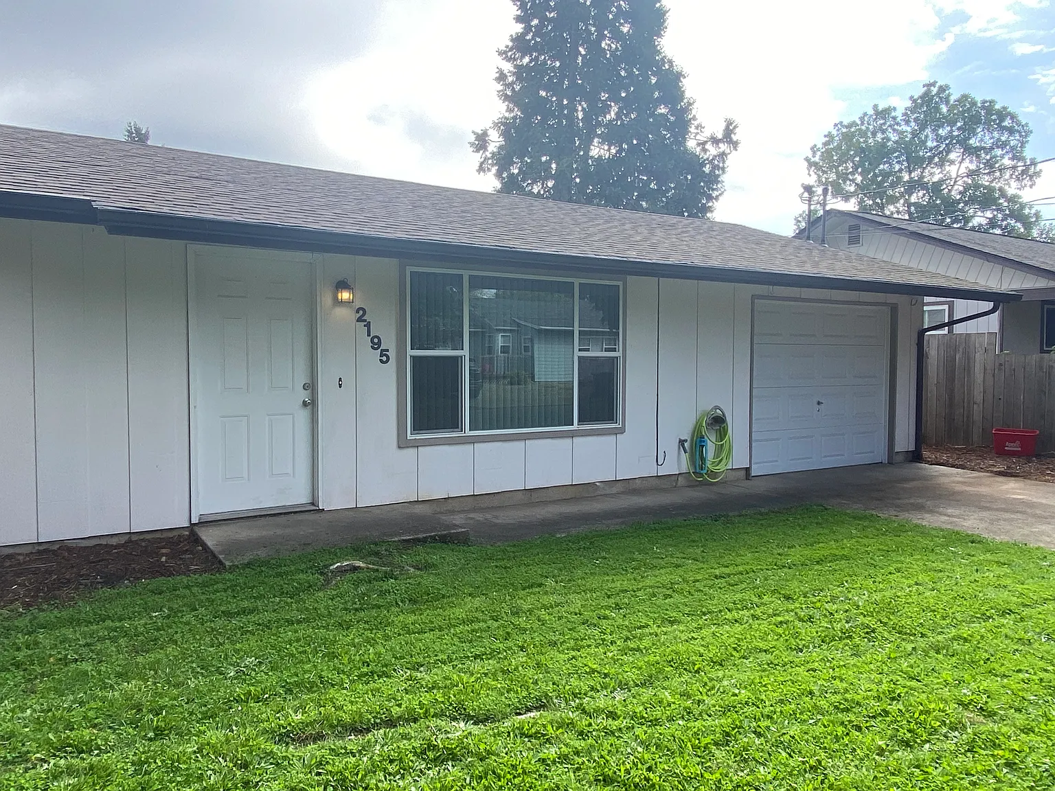2195 Dakota St — Photo 1