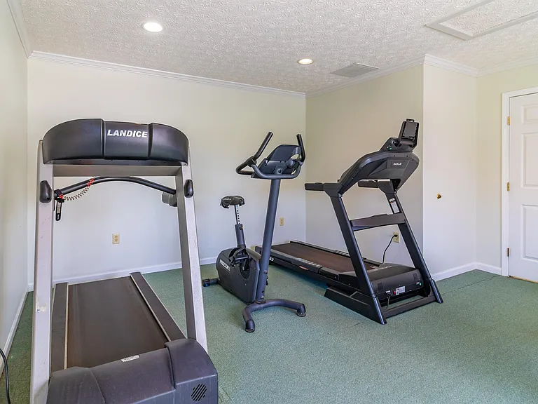 4465 Burbank Rd #7C — Photo 7