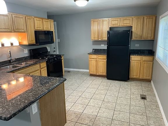 4th image of 22624 Brookwood Dr