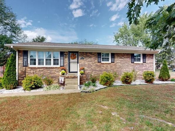 815 Irvin Ln, Loretto, TN 38469