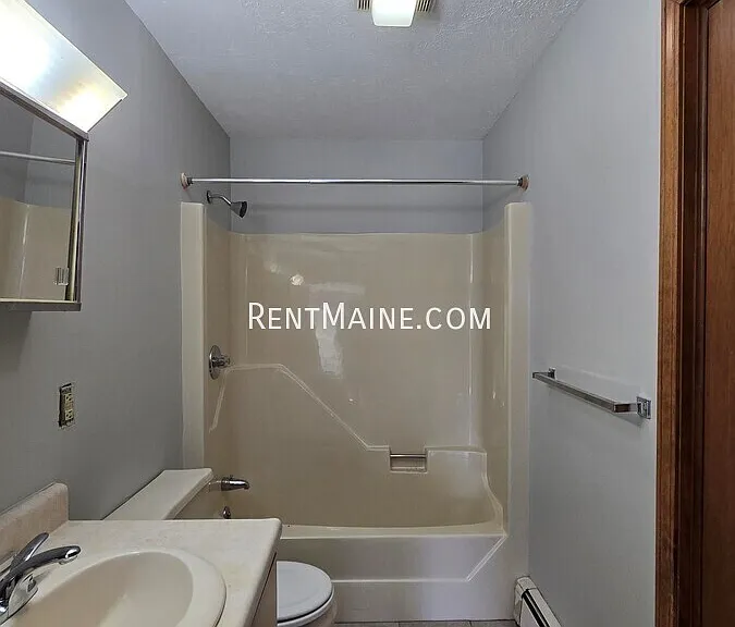 7 Hartley St #4 — Photo 18