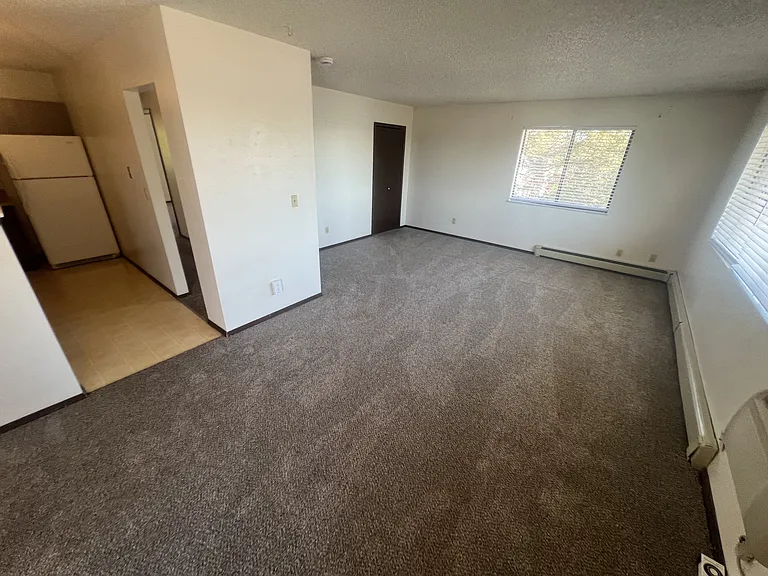 2511 W 27th St #3 — Photo 3