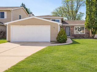 1500 Pershing Ave, Wheaton, IL 60189