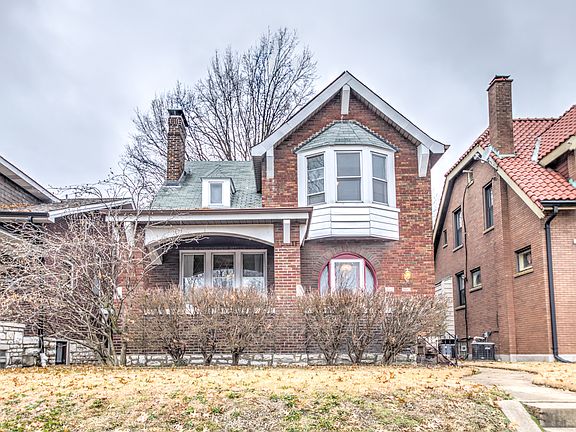 2nd image of 5807 S Grand Blvd