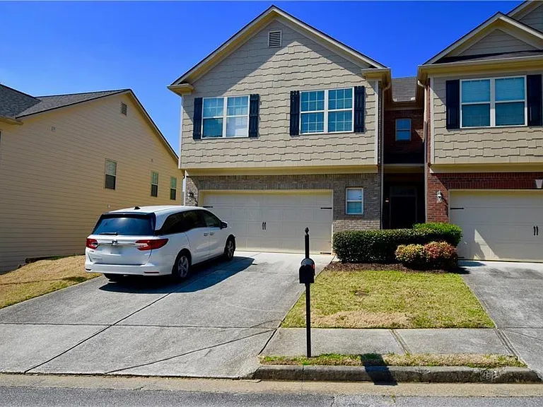 2150 Waterford Park Dr — Photo 3
