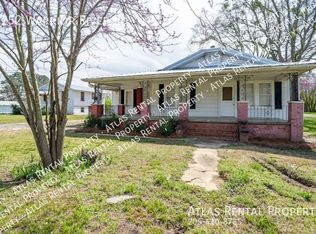 5752 Warrior River Rd, Bessemer, AL 35023