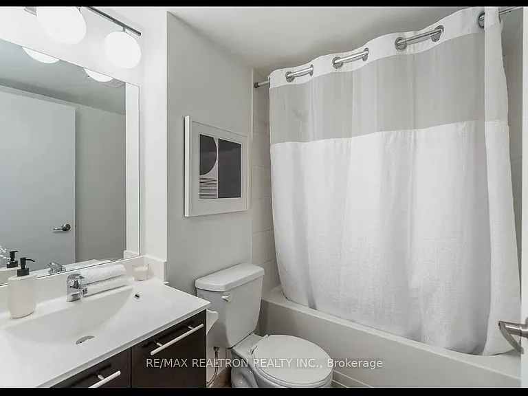 38 Joe Shuster Way #2010 — Photo 14