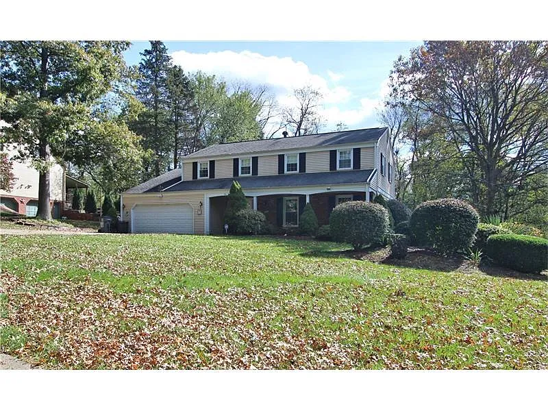106 Sheffield Ln photo 1