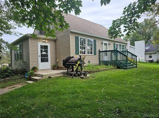 6336 Knowlesville Rd, Oakfield, NY 14125