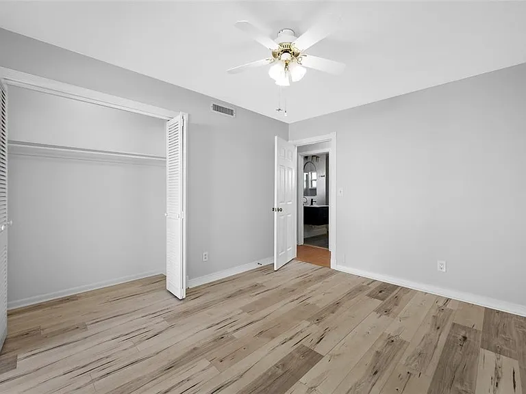 5056 42nd St S — Photo 21