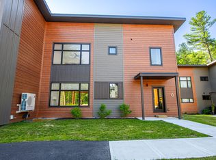 28 Bowman Ln Unit 6, Wilmington, NY 12997