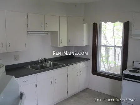 699-701 Main St #2 — Photo 2