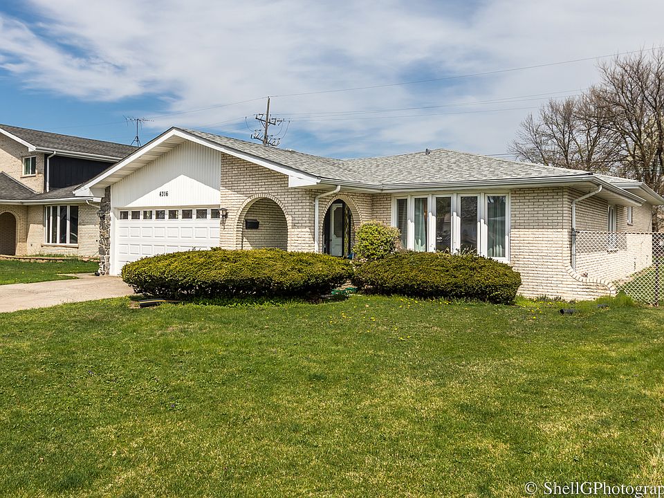 1st image of 4316 W 91st Pl