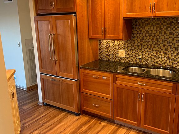 3rd image of 2885 Knox Ave S APT 606