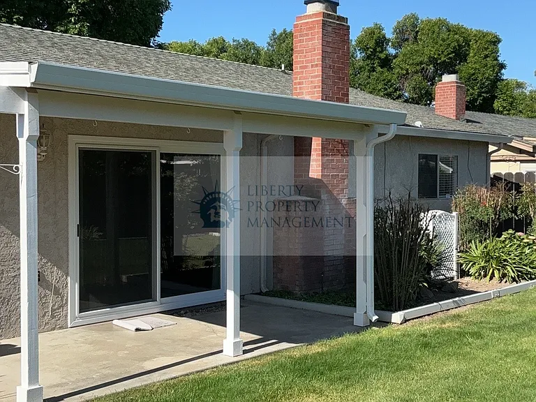 2513 Verano Ave — Photo 2