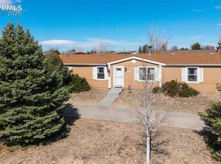 23760 Fleet St, Colorado Springs, CO 80928