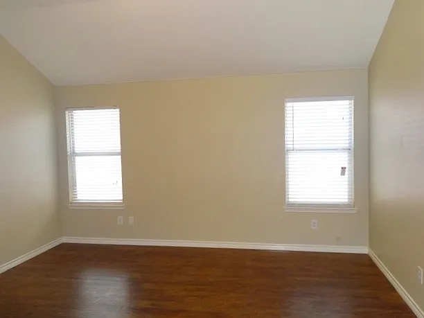 4848 Carrotwood Dr — Photo 8