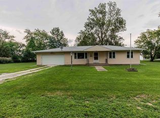 417 SE 7th Ave, Galva, IL 61434