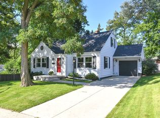 1629 S 95th St, West Allis, WI 53214