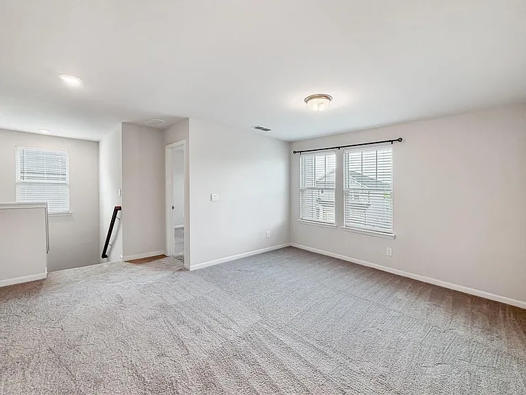 5836 Hackberry Ln — Photo 22