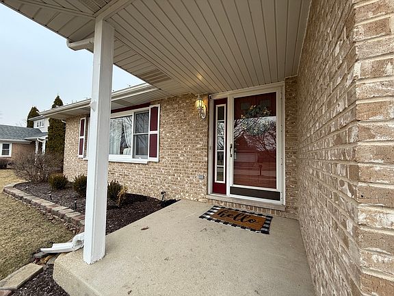 2nd image of 172 Beaver Creek Dr