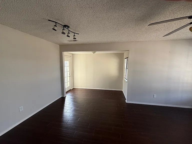 2504 SE 3rd St — Photo 21