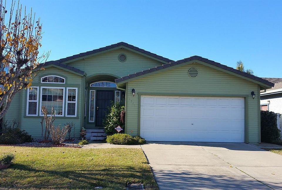 1st image of 1711 Bonaire Cir