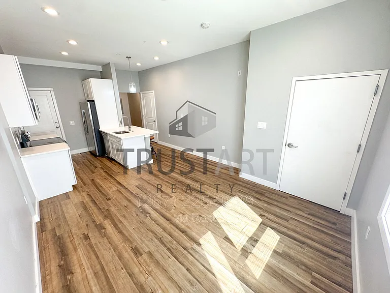 1712 N Marshall St #1 — Photo 5