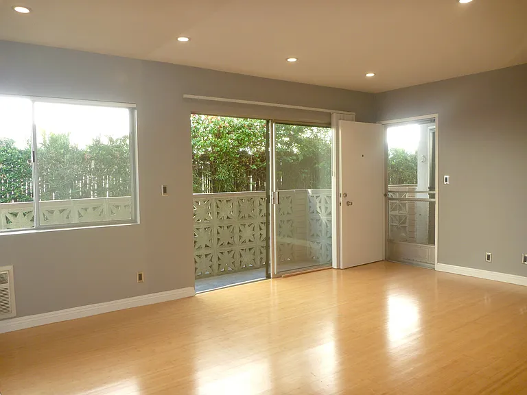 1527 Princeton St #2 — Photo 39