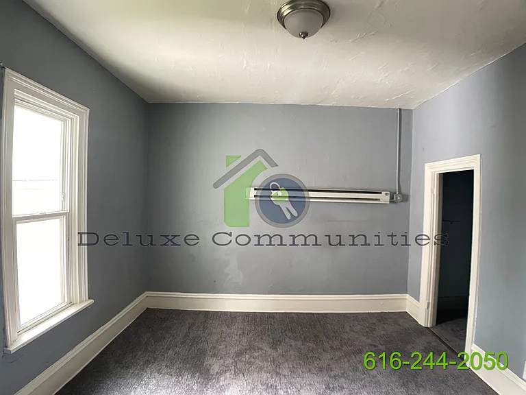 155 National Ave NW — Photo 6