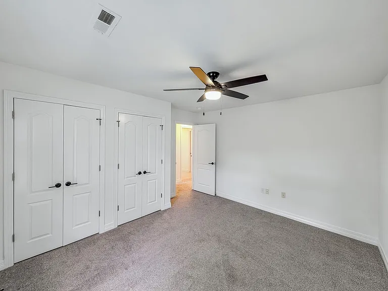 904 W Dixson St — Photo 24