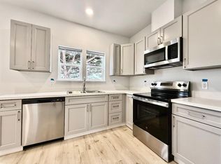 2392 Karen Ct UNIT B, Arcata, CA 95521