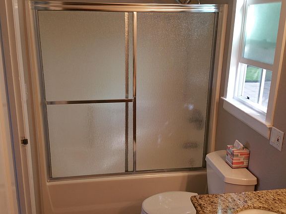 5th image of 13935B Columbet Ave