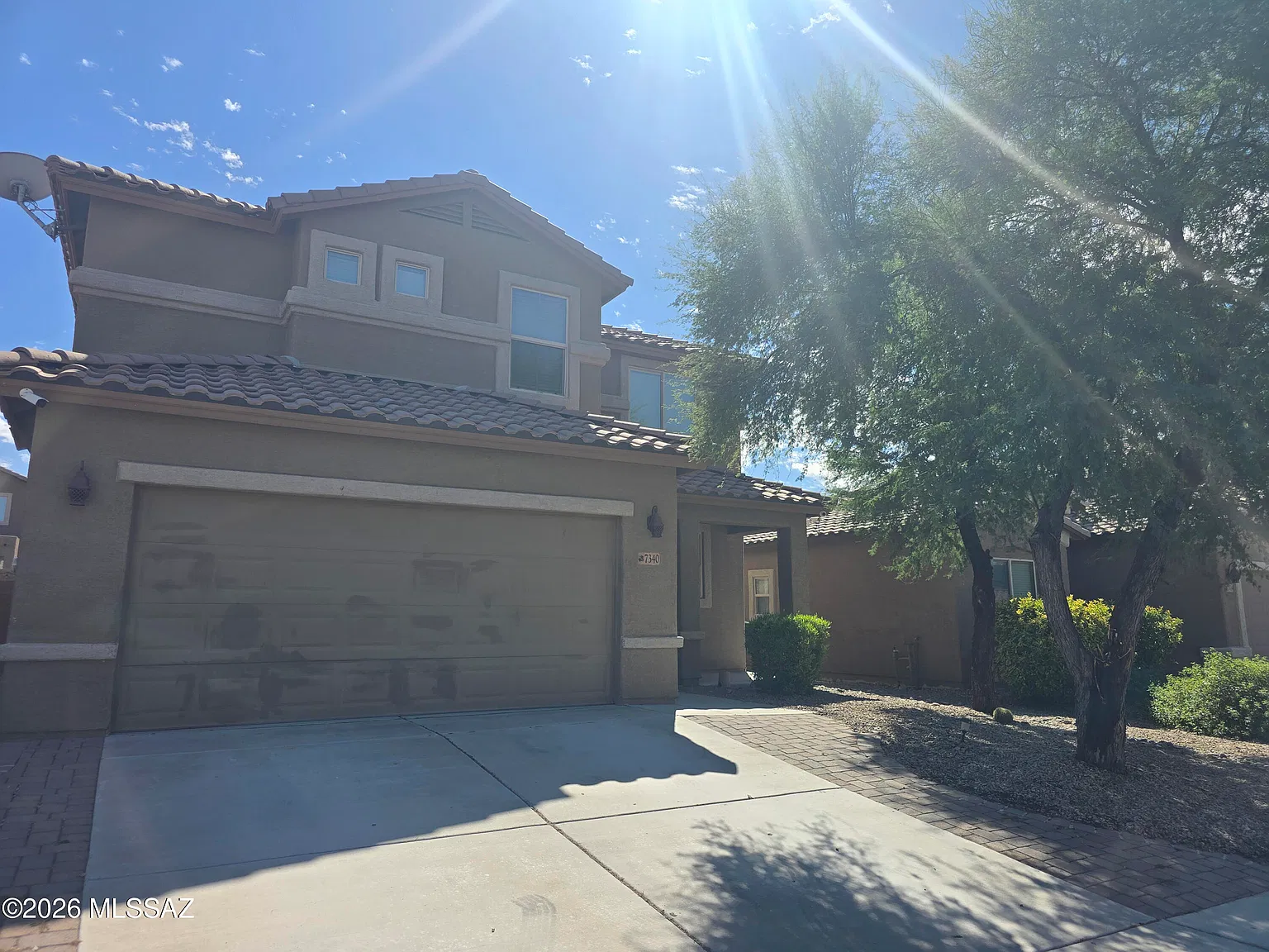 4 bed, 2.5 bath, 2500 sqft, $2,300 — Photo 2