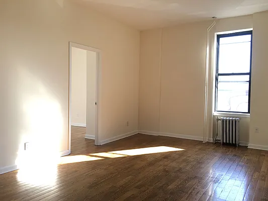 Rented by Lang Realty LLC | media 10