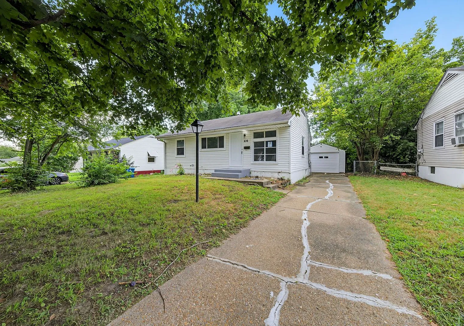 Section 8 Welcome | 416 Crawford Rd — Photo 2