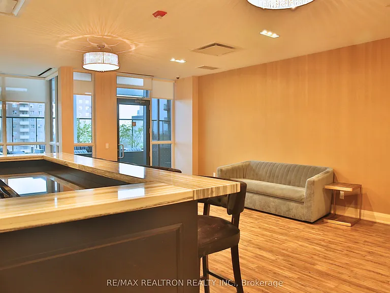 1486 Bathurst St #303 — Photo 24