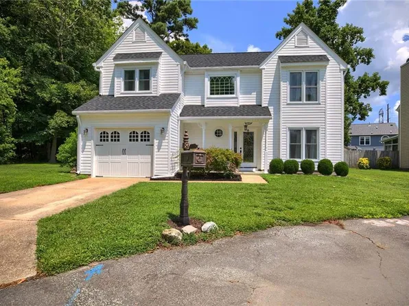 104 W Bristol Ln, Yorktown, VA 23693