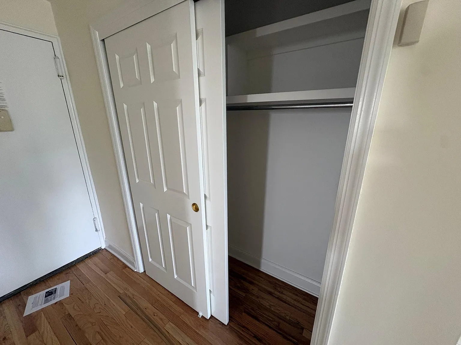 86-15 Ava Place — Photo 4
