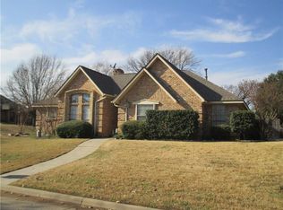 314 Coronado Dr, Grand Prairie, TX 75052