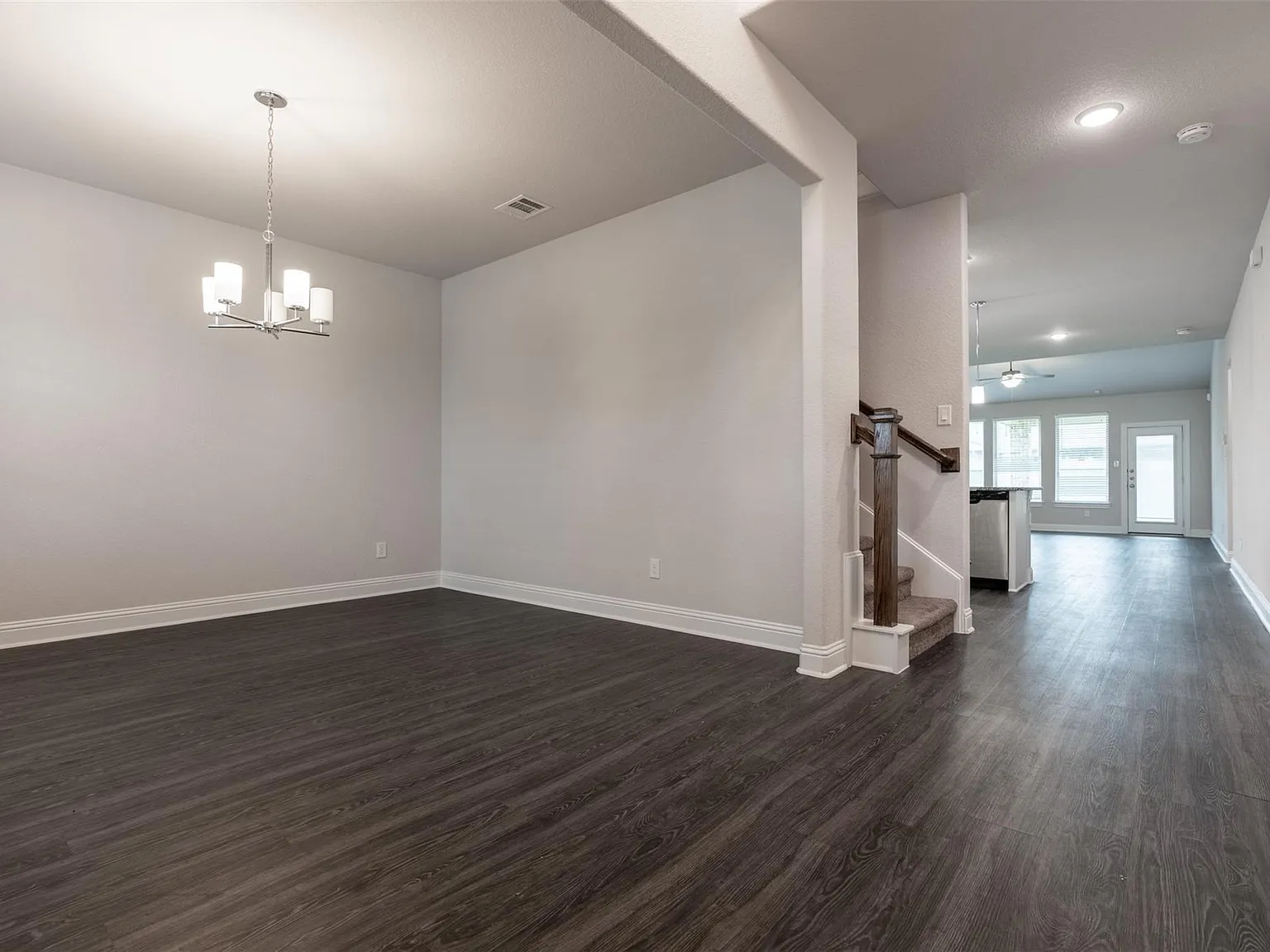 4 bed, 3.0 bath, 3010 sqft, $2,900 — Photo 4